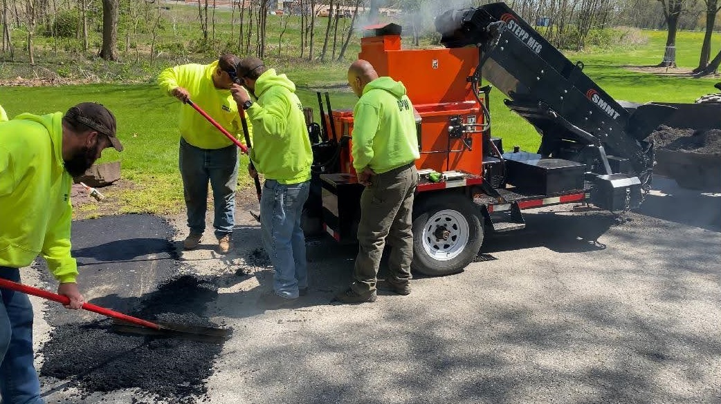 Прицепной рециклер асфальтобетона для ямочного ремонта - SMMT Прицепной рециклер асфальтобетона для ямочного ремонта - SMMT